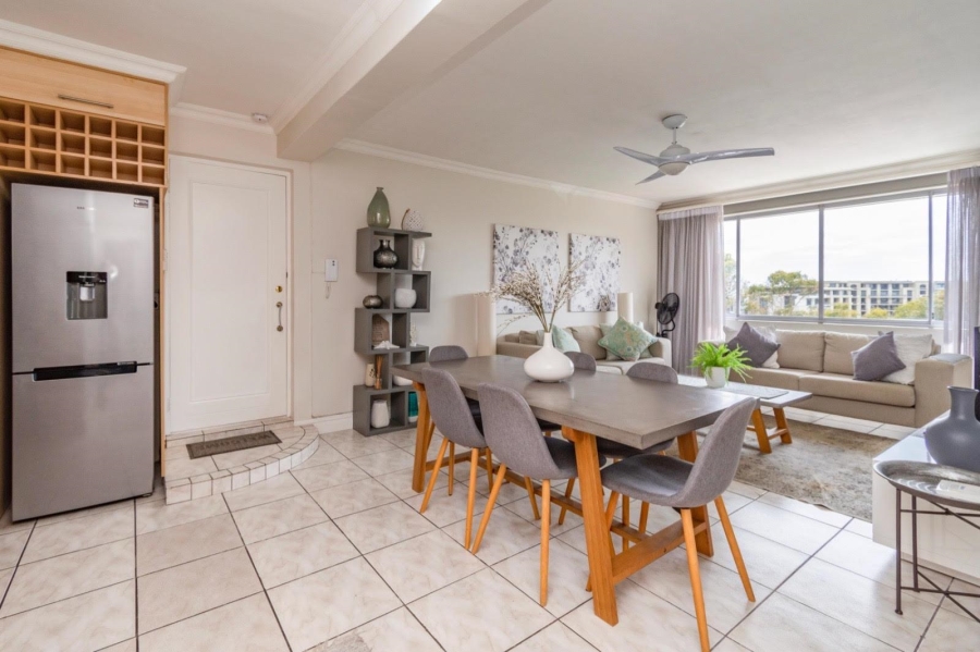 2 Bedroom Property for Sale in Green Point Western Cape